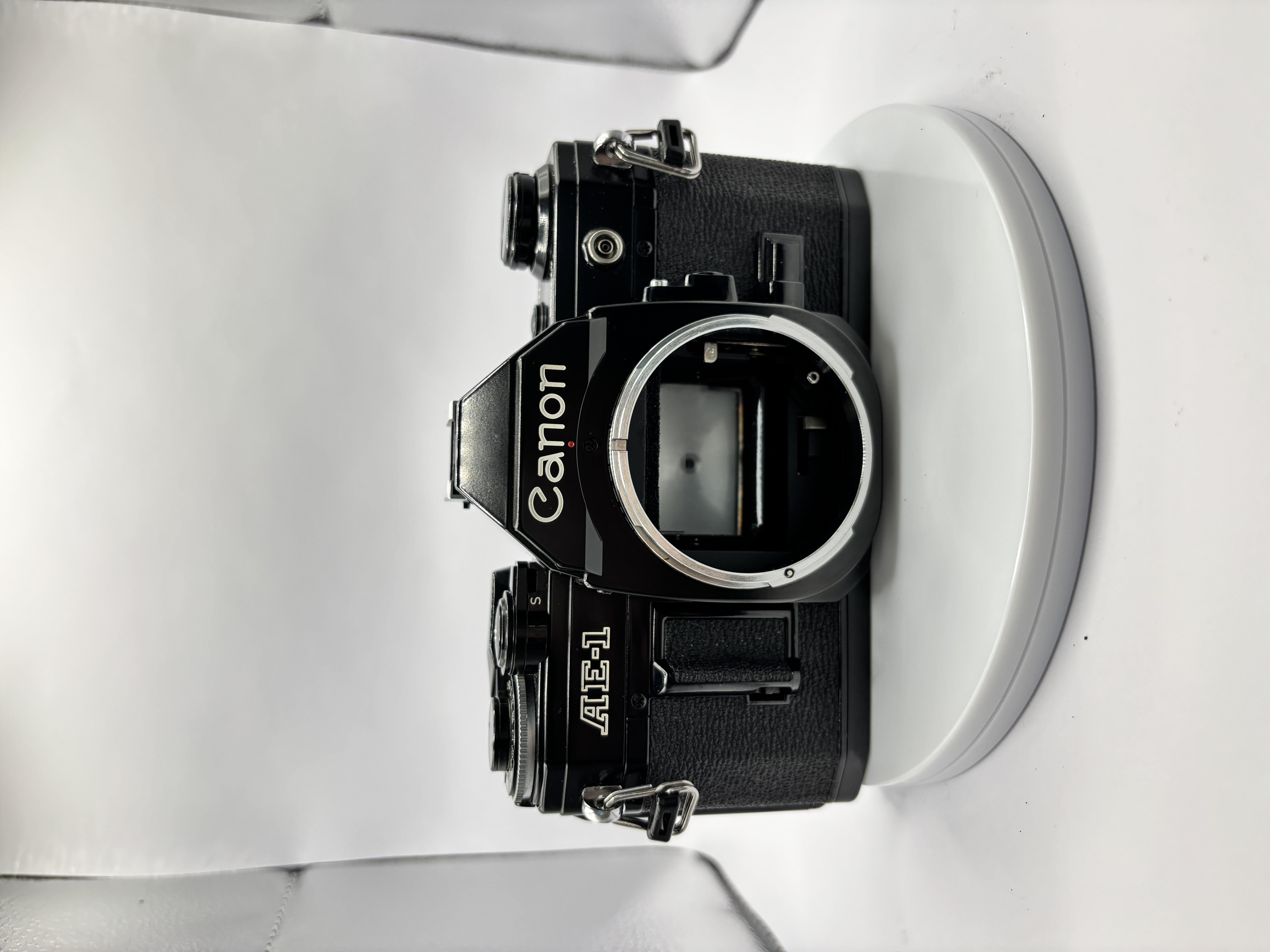 Canon AE-1 フィルムカメラの海外販売